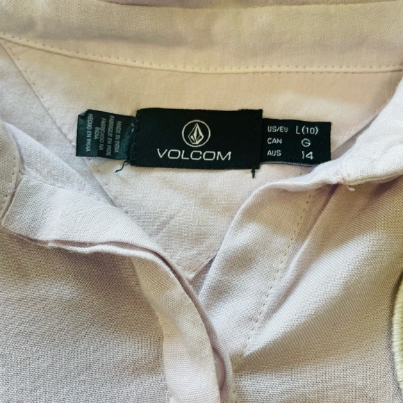 NWOT Volcom Lavender Button up camp shirt patches hi-lo - Picture 9 of 10